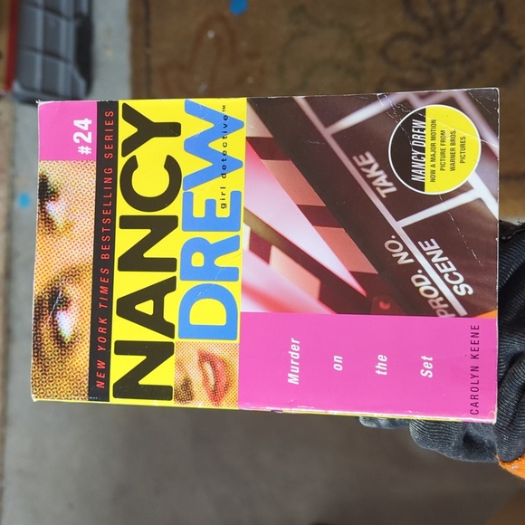 Nancy Drew: Murder On The Set - Picture 1 of 2